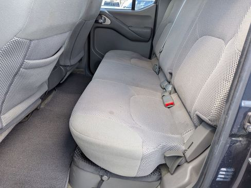 Used 2017 Nissan Frontier SV RWD image 26