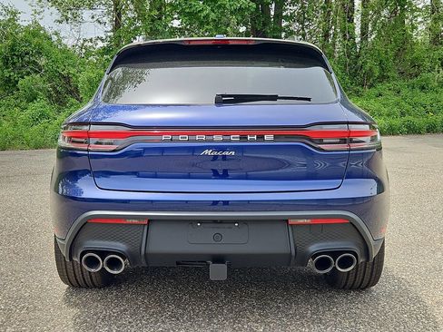 Certified 2026 Porsche Macan AWD/4WD image 6