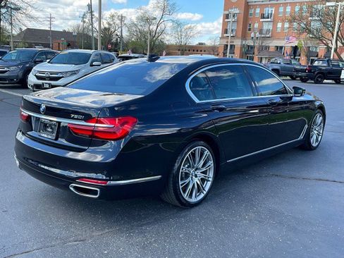 Used 2017 BMW 750i RWD image 6
