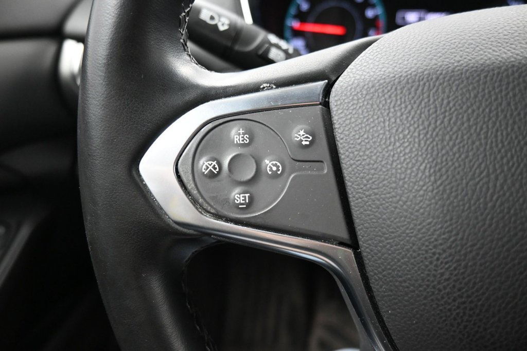 Used 2023 Chevrolet Traverse LT FWD image 12