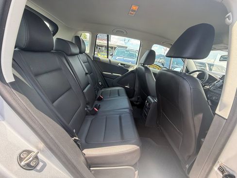 Used 2016 Volkswagen Tiguan S FWD image 21