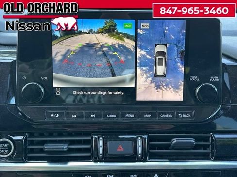 Used 2023 Nissan Pathfinder Platinum w/ Cargo Package AWD/4WD image 17