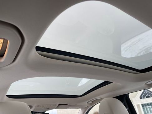 Used 2023 Mercedes-Benz E 350 E 350 image 18