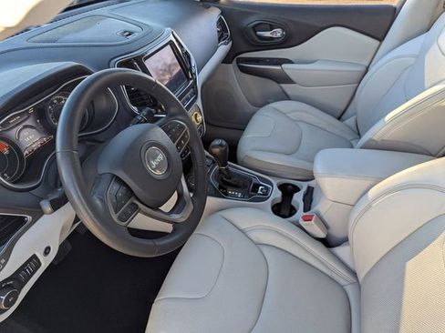 Used 2022 Jeep Cherokee Limited image 21