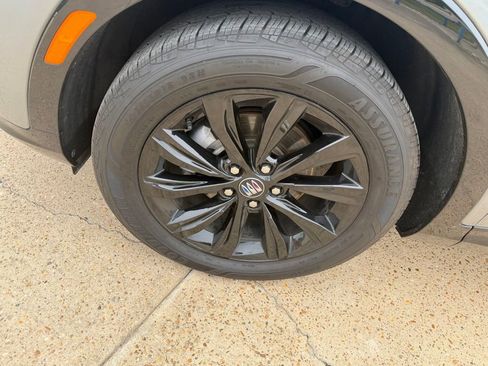Used 2025 Buick Envista Sport Touring FWD image 9