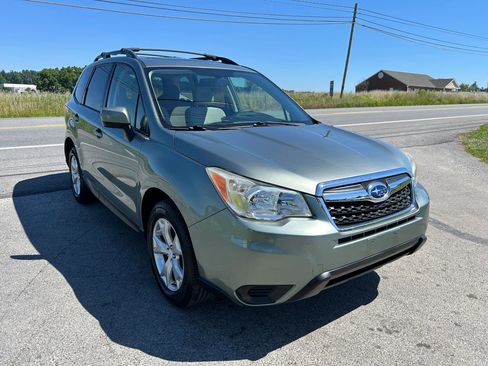 Used 2014 Subaru Forester 2.5i Premium w/ Popular Package #2 AWD/4WD image 3