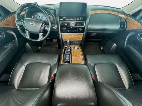 Used 2024 Nissan Armada SL image 10