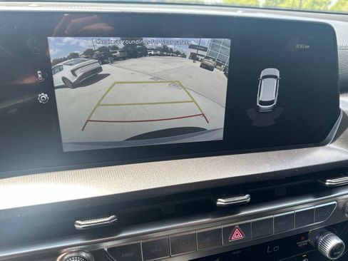 Used 2025 Kia Telluride S FWD image 26