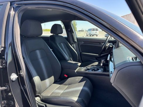 Used 2025 Honda Civic Sport image 36
