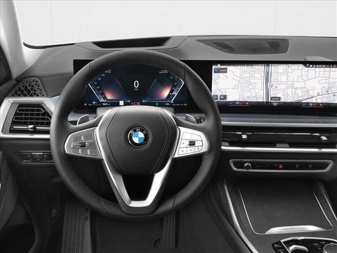 New 2025 BMW X7 xDrive40i w/ Premium Package image 4