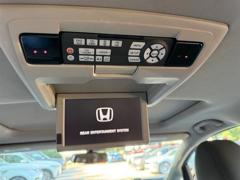 Used 2015 Honda Odyssey Touring image 14