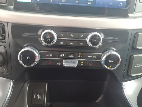 Certified 2022 Ford F150 XLT w/ Equipment Group 302A High image 18