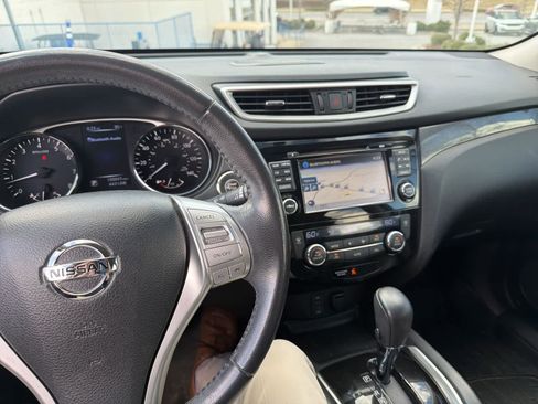 Used 2015 Nissan Rogue SL image 20