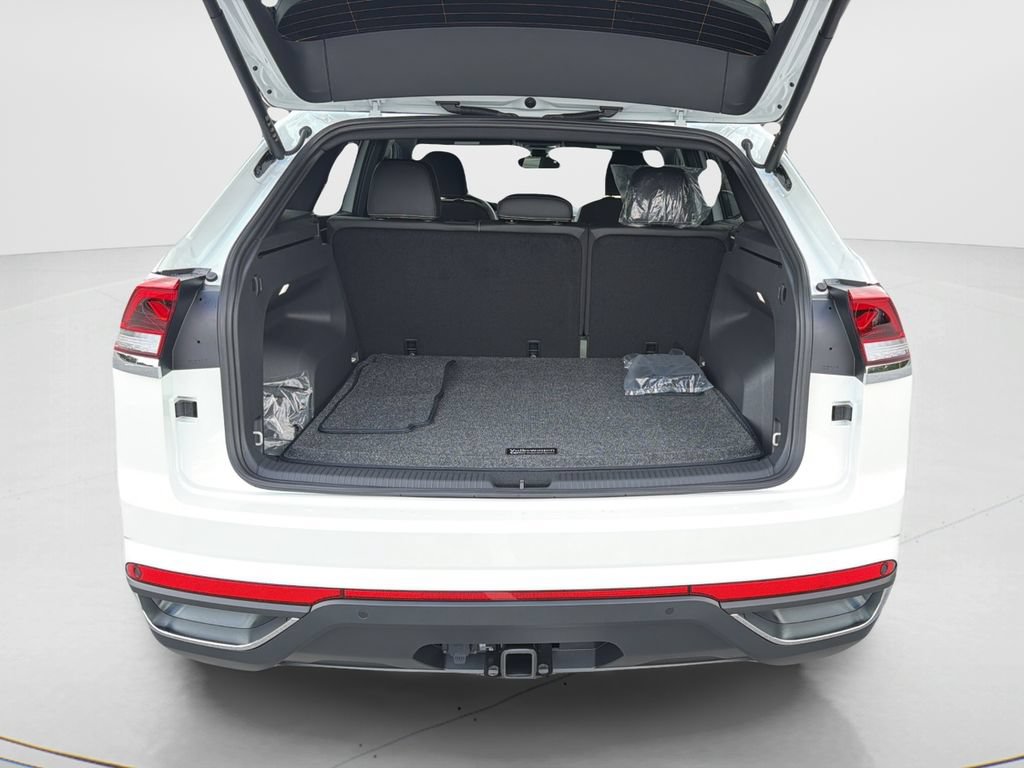 New 2026 Volkswagen Atlas Cross Sport SE FWD image 9
