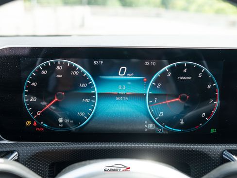 Used 2020 Mercedes-Benz CLA 250 4MATIC image 30