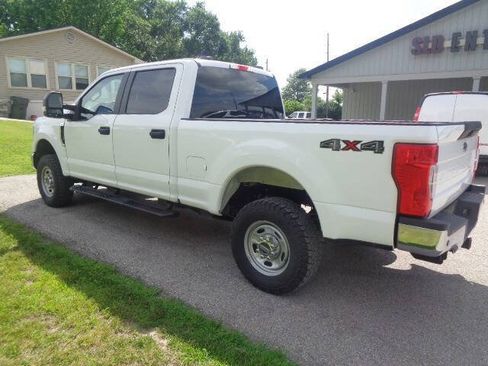 Used 2022 Ford F250 XL w/ Power Equipment Group AWD/4WD image 3