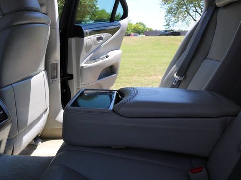 Used 2010 Lexus LS 460 image 89