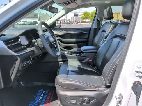 Used 2022 Jeep Grand Cherokee Limited 4xe w/ MOPAR Finishing Package AWD/4WD image 22