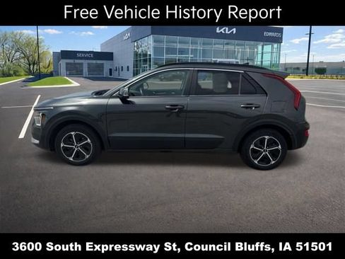 Used 2024 Kia Niro EX FWD image 5