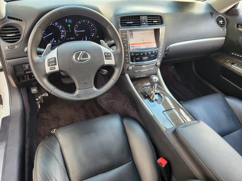 Used 2013 Lexus IS 250C w/ Luxury Pkg RWD image 26