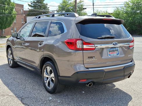 Used 2022 Subaru Ascent Premium w/ Convenience Package image 4