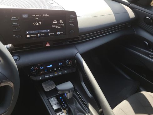 New 2026 Hyundai Elantra SEL Sport Premium FWD image 16