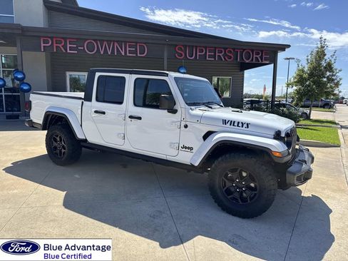 Used 2021 Jeep Gladiator Sport AWD/4WD image 1