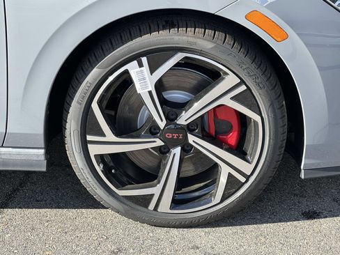 New 2026 Volkswagen GTI SE image 32