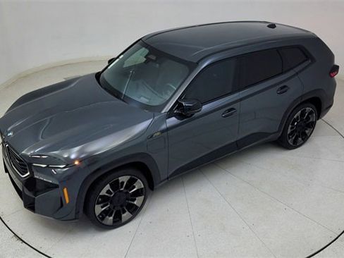 Used 2023 BMW XM image 84