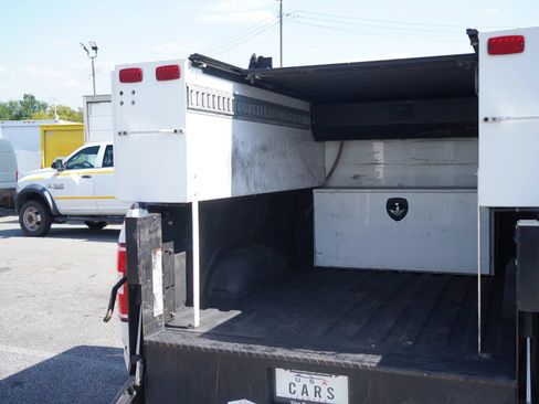 Used 2018 Ford F150 XL w/ Equipment Group 101A Mid RWD image 12