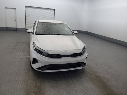 Used 2022 Kia Forte LXS FWD image 14