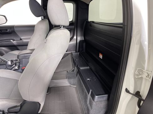 Certified 2020 Toyota Tacoma SR AWD/4WD image 13