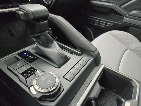 New 2026 Toyota Tacoma SR5 image 17