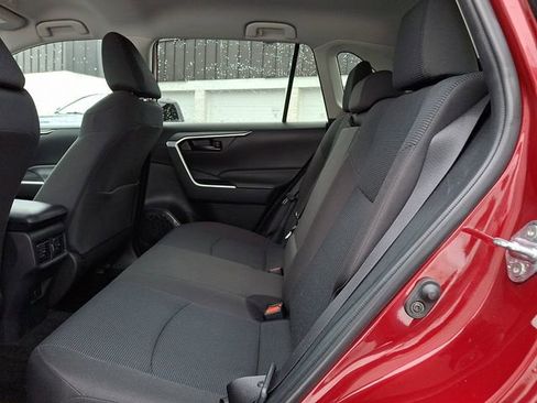 Used 2024 Toyota RAV4 LE image 10