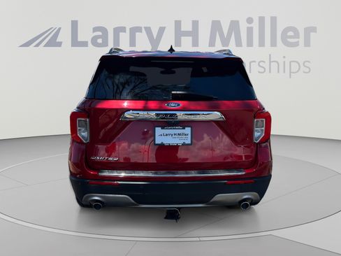 Used 2021 Ford Explorer Limited w/ Equipment Group 301A RWD image 4