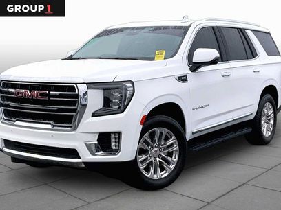 Used 2023 GMC Yukon SLT w/ SLT Premium Package