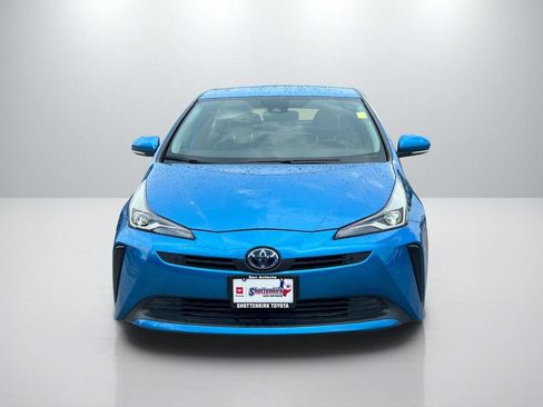 Used 2021 Toyota Prius XLE FWD image 2