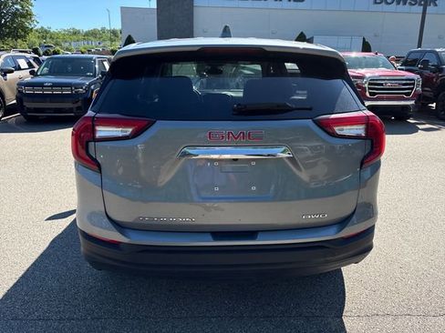 Used 2024 GMC Terrain SLE AWD/4WD image 4