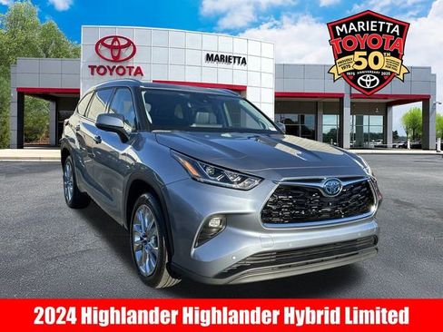 Used 2024 Toyota Highlander Limited image 1