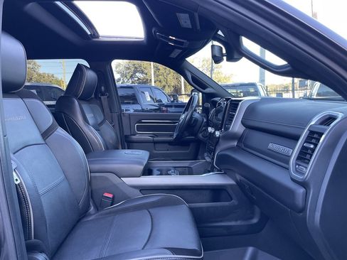 Used 2023 RAM 3500 Laramie w/ Night Edition image 24