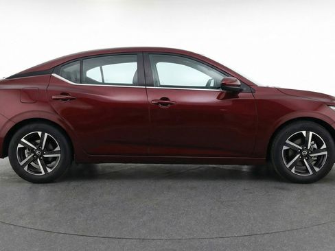 Used 2025 Nissan Sentra SV FWD image 11