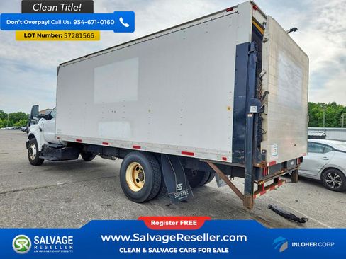 Used 2017 Ford F650 2WD Regular Cab Super Duty image 3