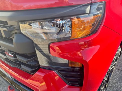 New 2026 Chevrolet Silverado 1500 Custom Trail Boss AWD/4WD image 10