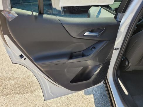 New 2026 Chevrolet Equinox LT w/ Midnight Edition FWD image 24