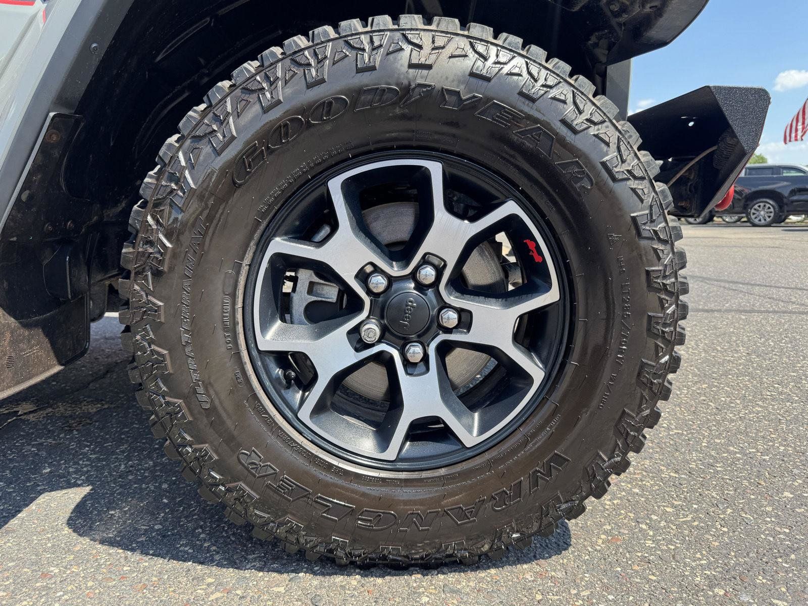 Used 2021 Jeep Wrangler Unlimited Rubicon w/ Uconnect 4C Nav & Sound Group AWD/4WD image 9