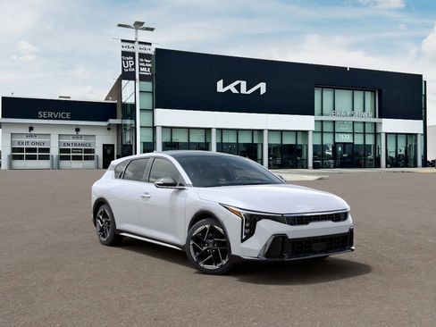 New 2026 Kia K4 GT-Line image 9