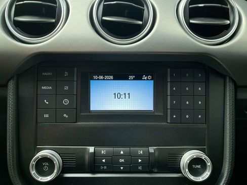 Used 2022 Ford Mustang GT RWD image 14