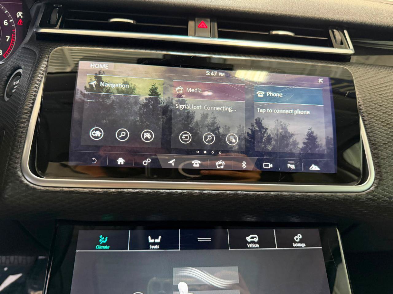 Used 2018 Land Rover Range Rover Velar S AWD/4WD image 37