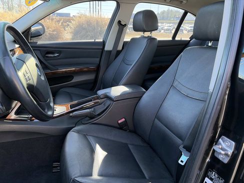 Used 2011 BMW 335i xDrive Sedan image 16