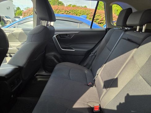 Used 2025 Toyota RAV4 LE FWD image 5